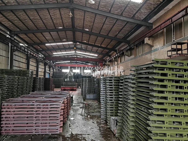 生產(chǎn)車(chē)間 (14) 生產(chǎn)車(chē)間 (14)